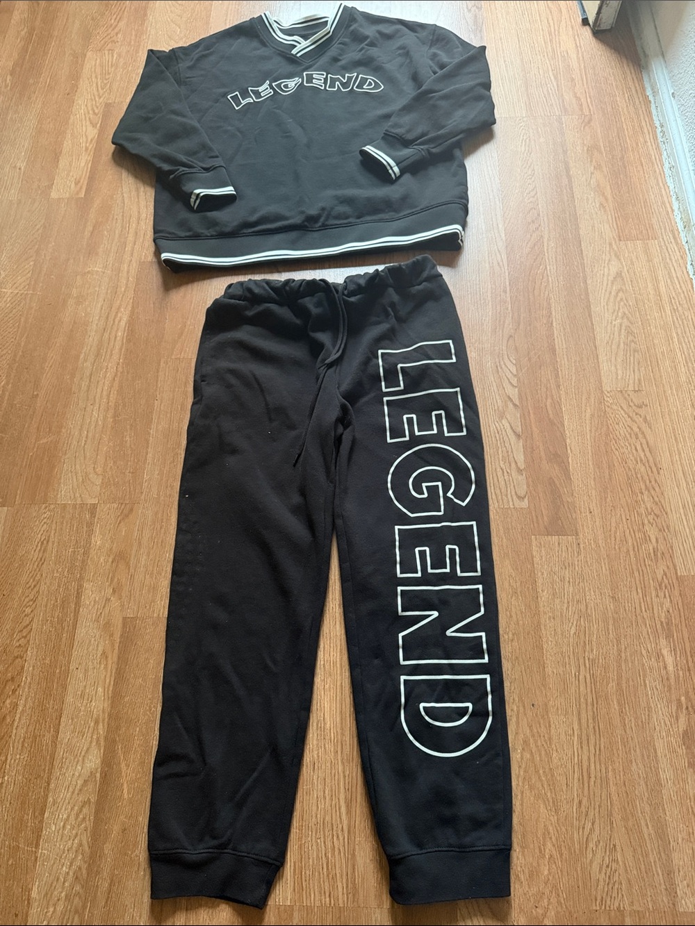Black 'Legend'  Jogger Sweatpants set size medium